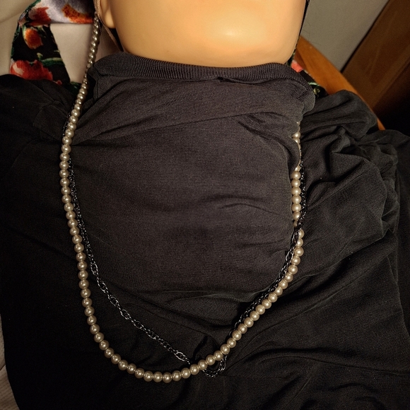 Chicos Two Strand Long Necklace Silvery Gray Faux Pearls & Faux Silver Metallic - Picture 7 of 7